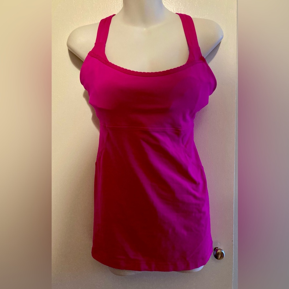 Lululemon size 8